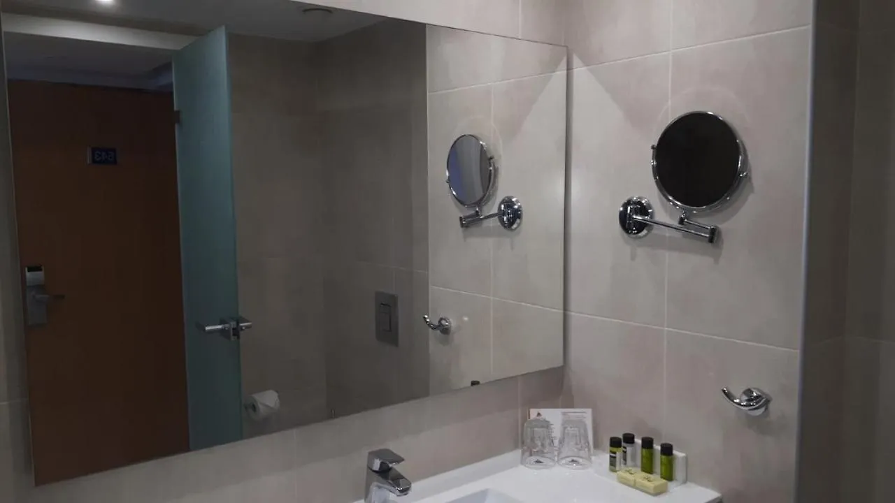 Karousos Beach Rooms Ayia Napa